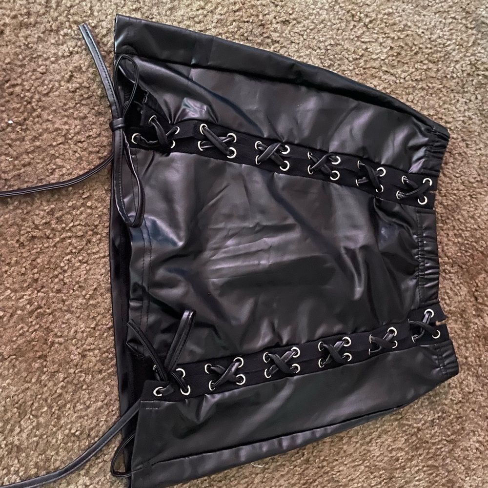 Leather skirt